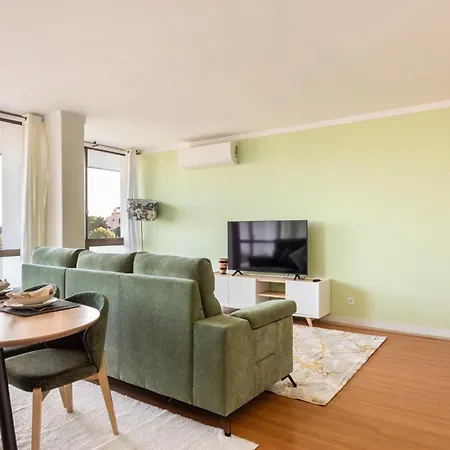 3br W Balcony And Sea View