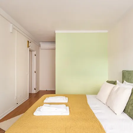 3br W Balcony And Sea View * Cascais