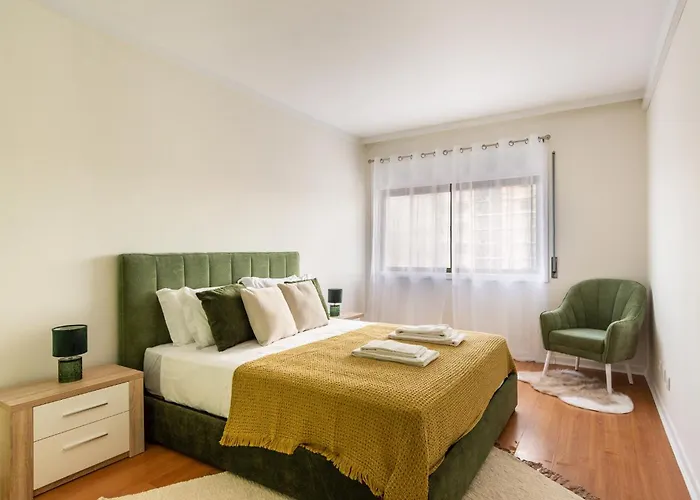 3br W Balcony And Sea View