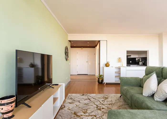 3br W Balcony And Sea View Cascais