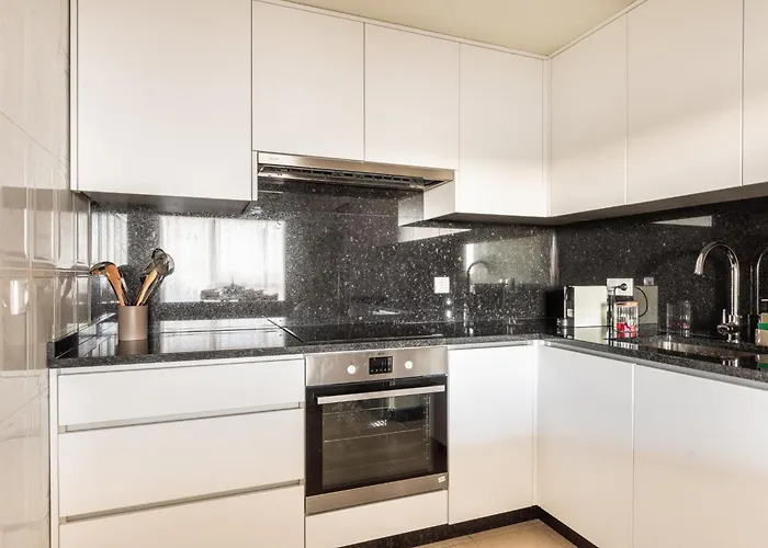 3br W Balcony And Sea View * Cascais