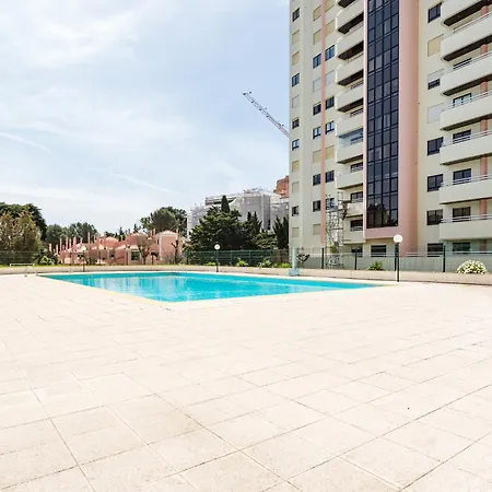 3br W Balcony And Sea View *