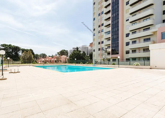 3br W Balcony And Sea View *