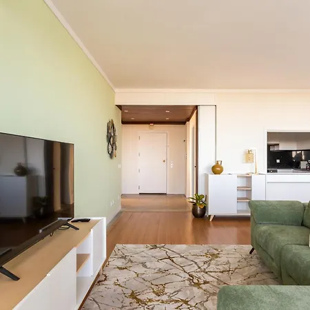 3br W Balcony And Sea View Cascais