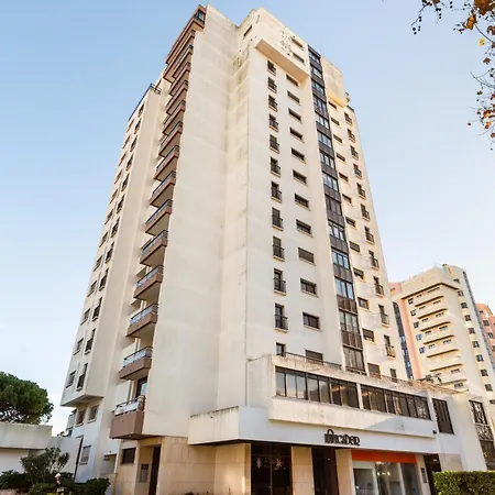 3br W Balcony And Sea View Apartamento Cascais