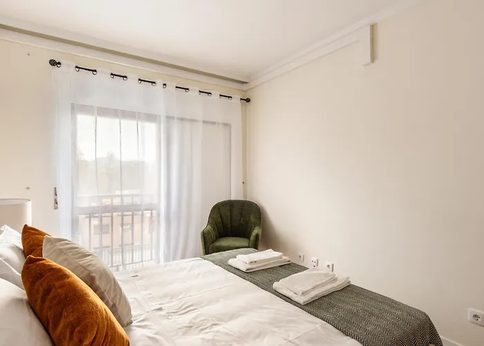 3br W Balcony And Sea View *