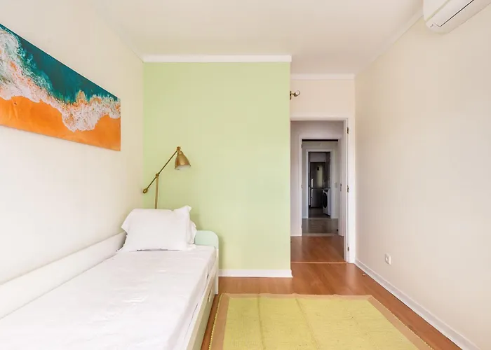 3br W Balcony And Sea View Cascais